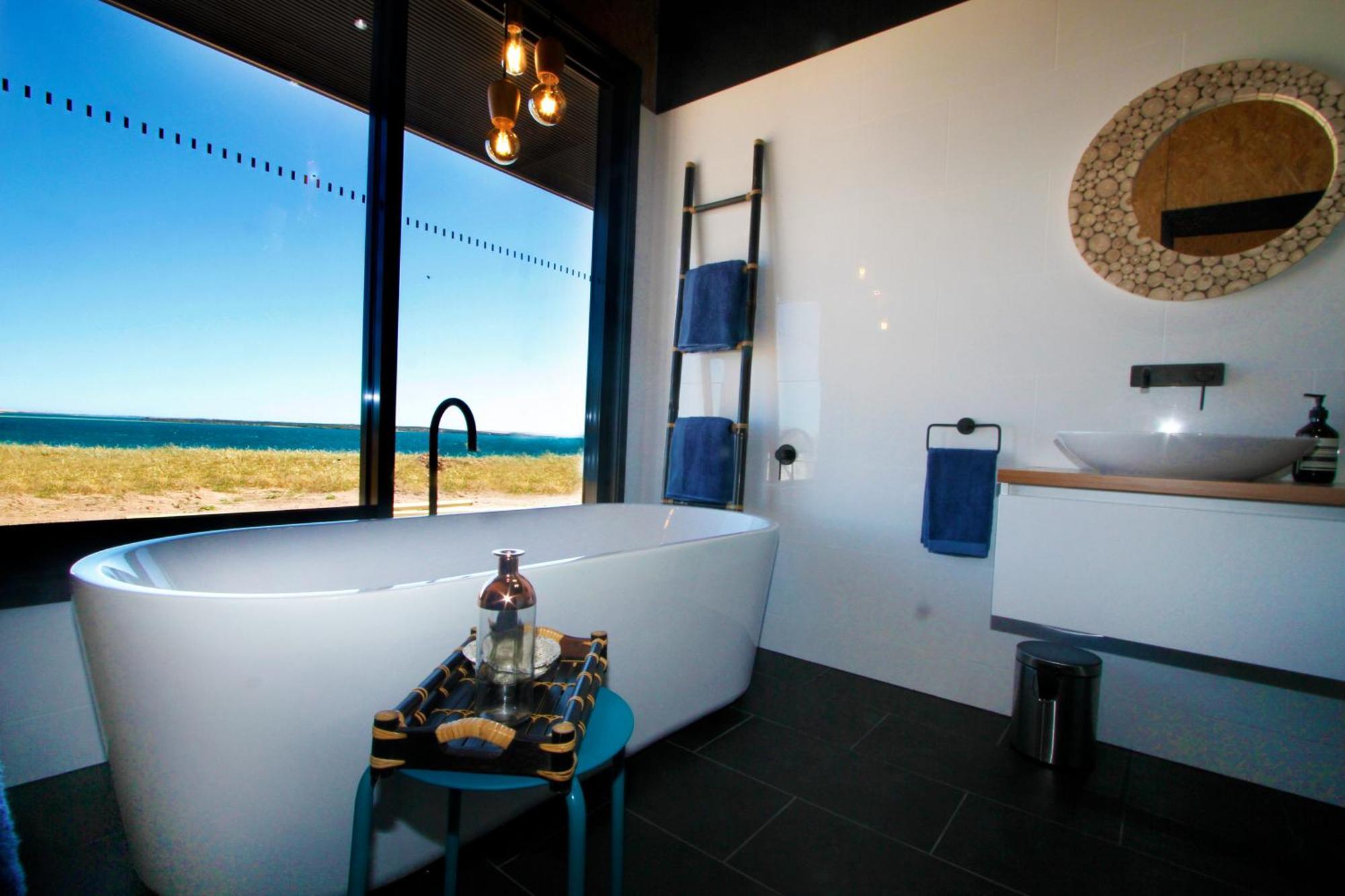 Perlubie Sea Bed & Breakfast Luaran gambar